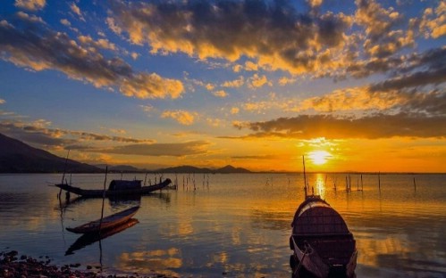 Sunset At Tam Giang Lagoon